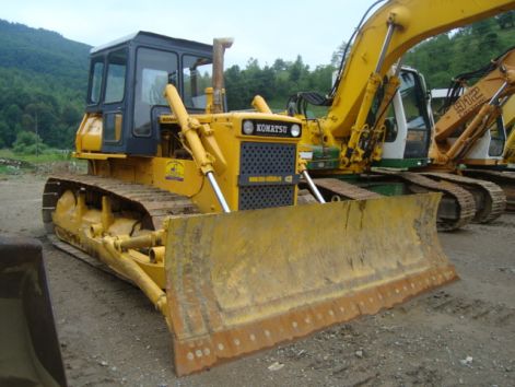 dozer01.jpg dozer01.jpg